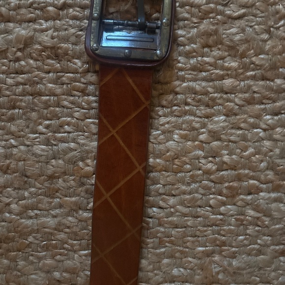 Women leather belt size large - Picture 1 of 1